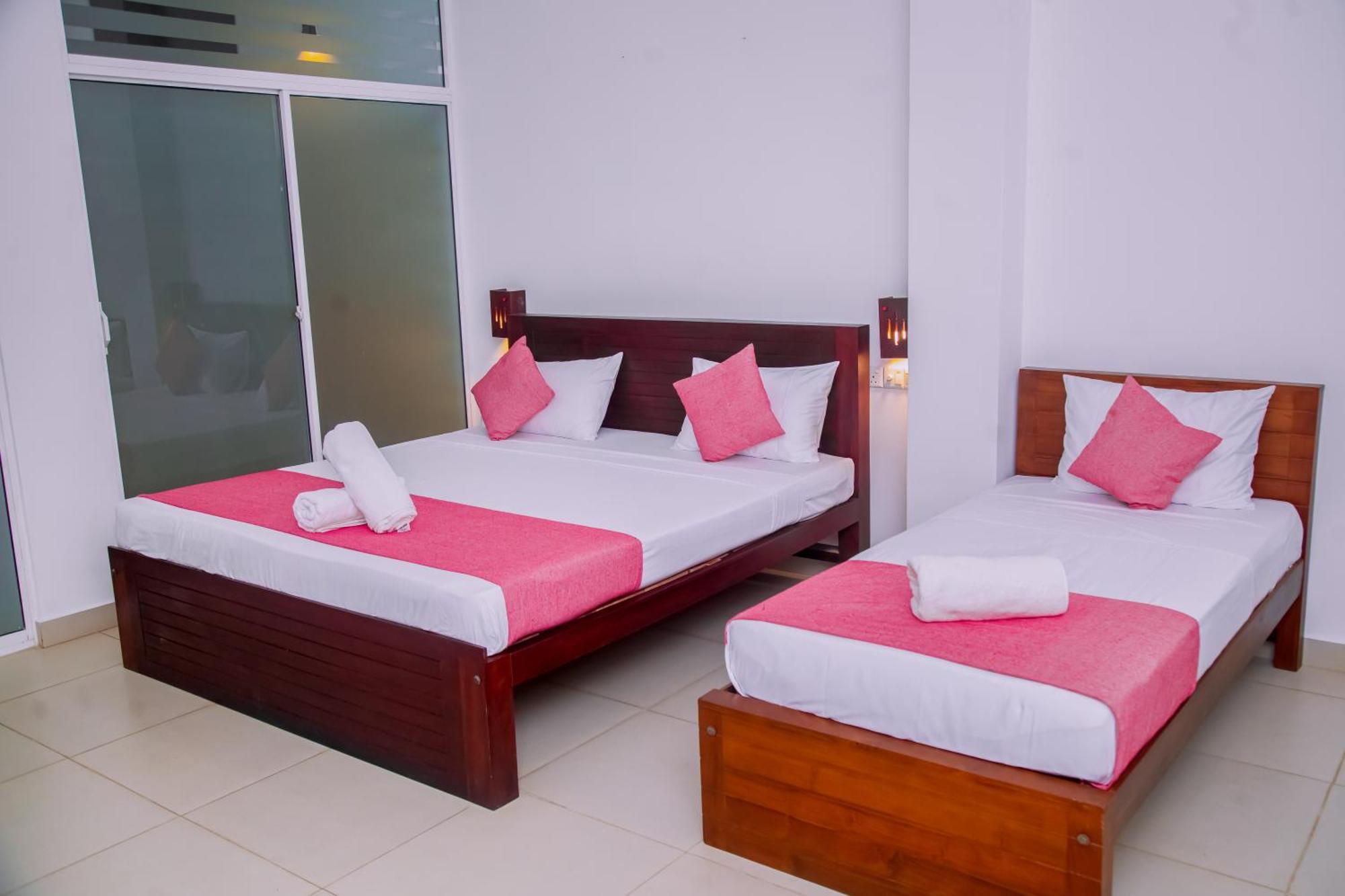 Ocean Villa Den Galle Bagian luar foto