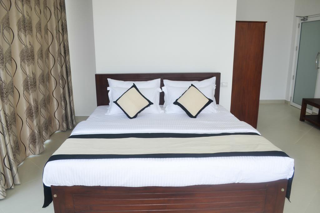 Ocean Villa Den Galle Bagian luar foto