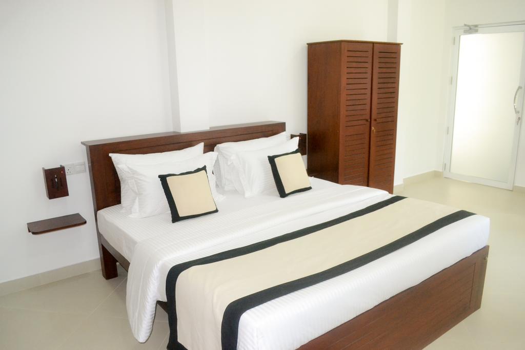 Ocean Villa Den Galle Bagian luar foto