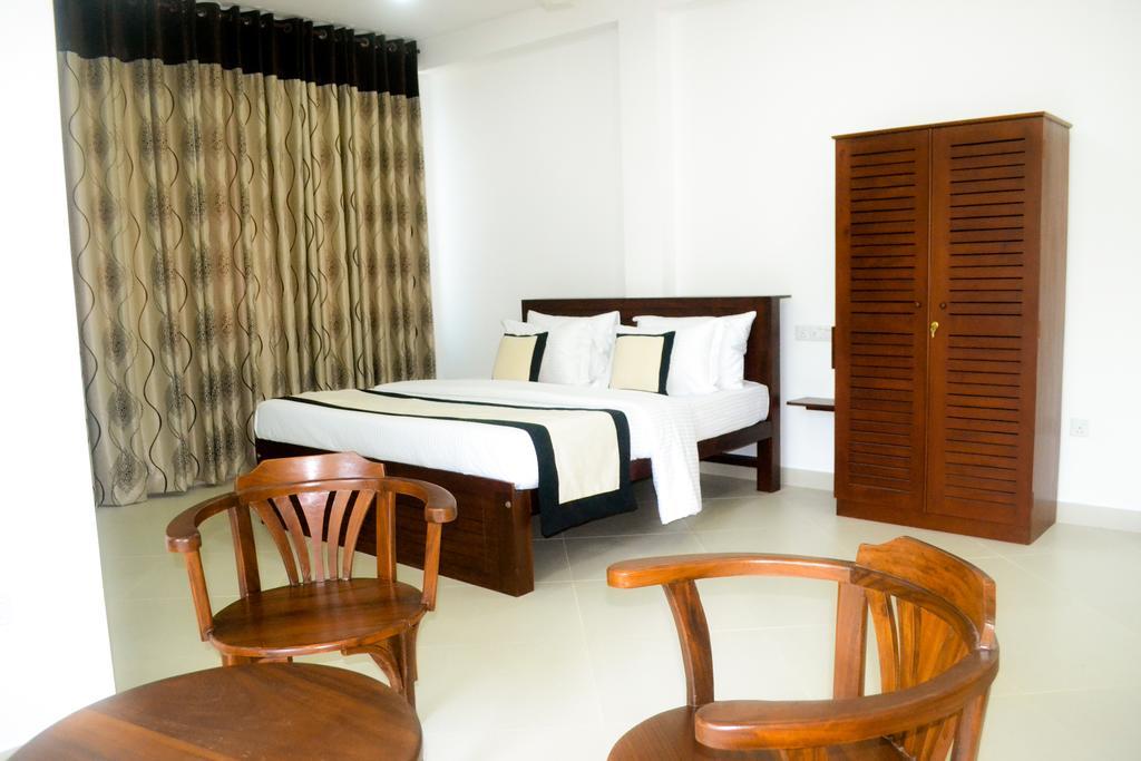 Ocean Villa Den Galle Bagian luar foto