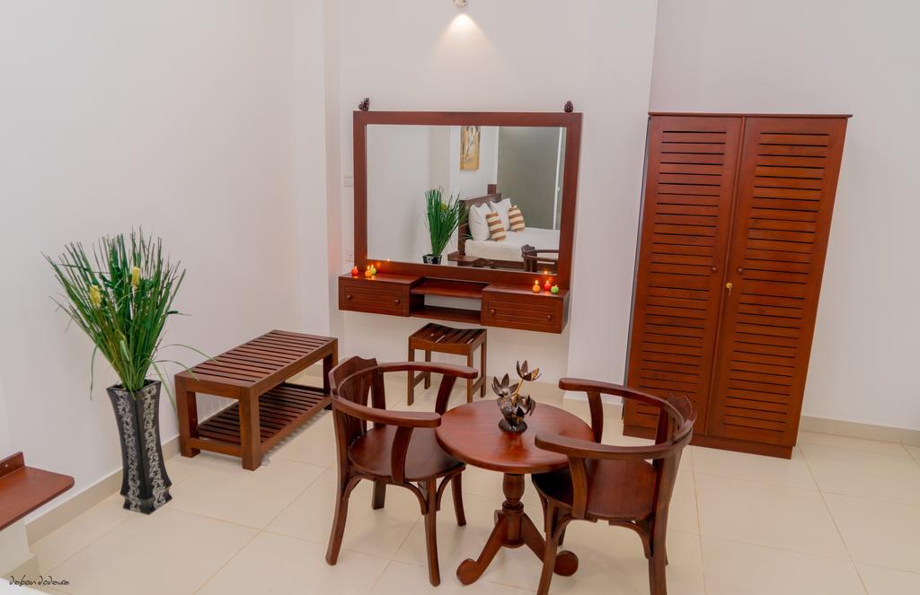 Ocean Villa Den Galle Bagian luar foto