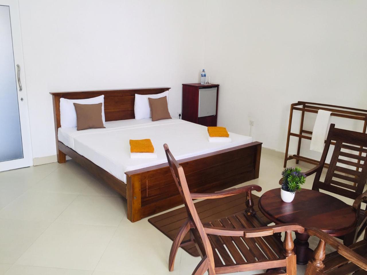 Ocean Villa Den Galle Bagian luar foto